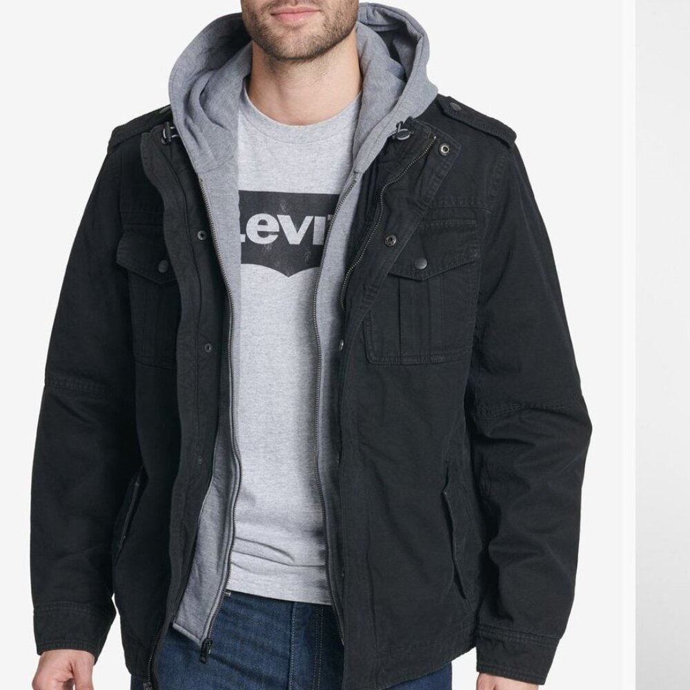 Men's Levis Washed Hooded Trucker Jacket.